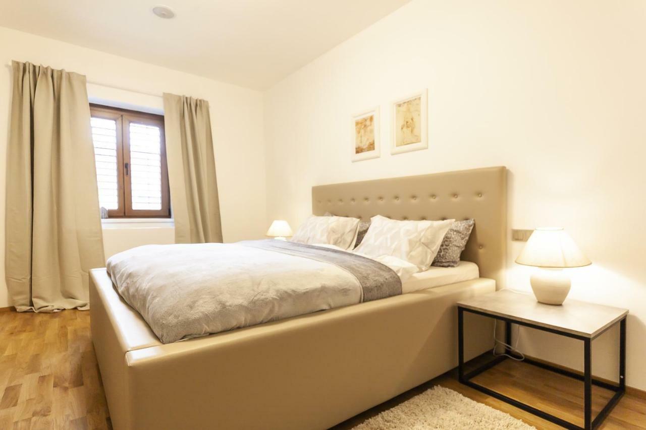 Appartamento Prague Expat House Esterno foto