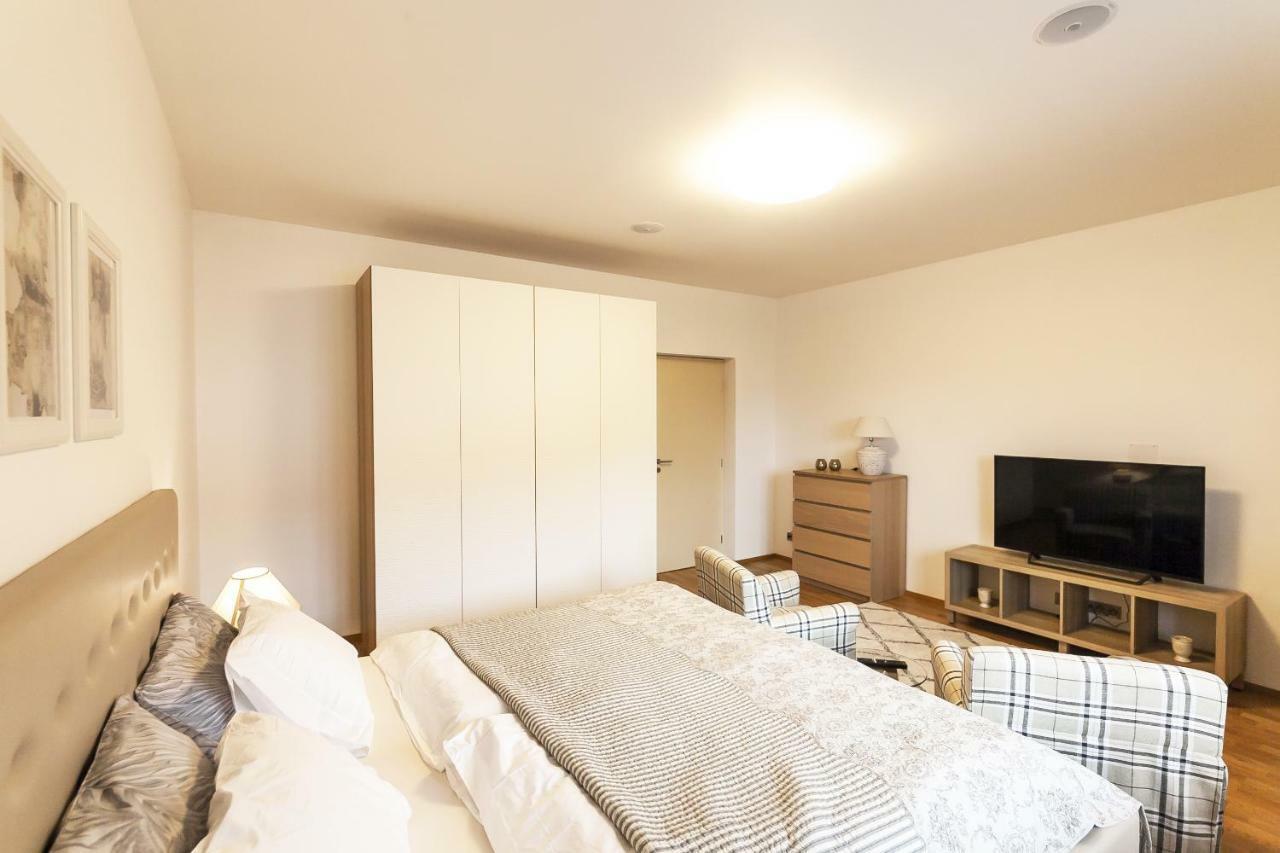 Appartamento Prague Expat House Esterno foto